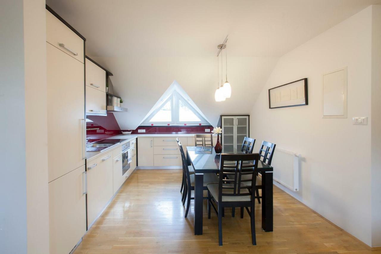 Luxury Apartment Karolina Μπλεντ Εξωτερικό φωτογραφία
